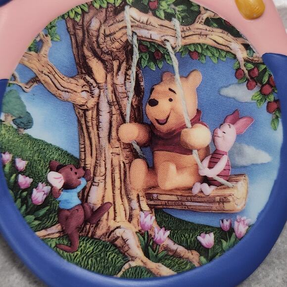 SHARING A RIDE & FRIENDSHIIP MAKES A STAR SHINE Pooh's Honeypot Adventures 68544 - Picture 4 of 8